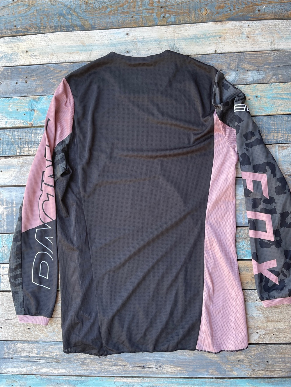 Fox 180 Skew Jersey Women’s Long-Sleeve Racing Jersey - Black & Pink Leopard - Picture 10 of 10